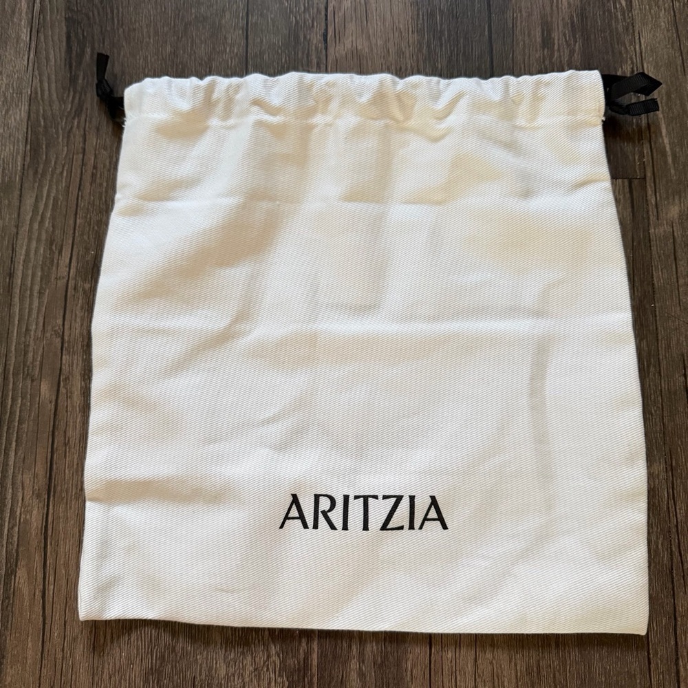Aritzia White Drawstring Small Fabric Dust Bag Pouch Reusable Organizer Storage